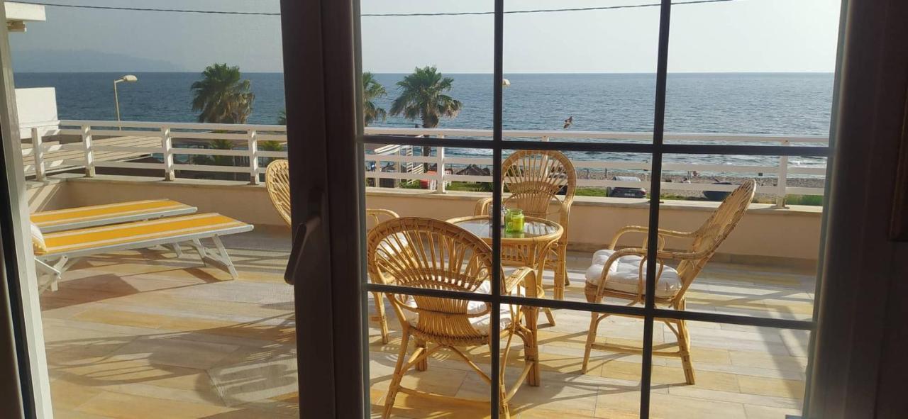 Suite In Front Of The Sea Nea Thesi Extérieur photo